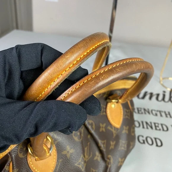 Louis Vuitton Monogram Canvas Tivoli PM Satchel - Picture 5 of 13